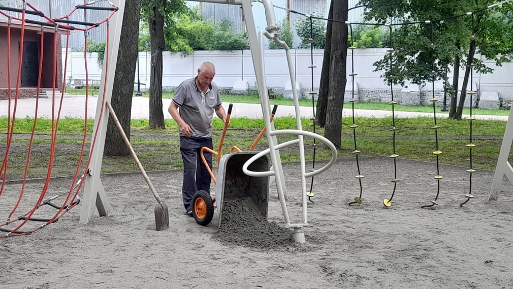 В парках города Брянск появятся новые игровые площадки