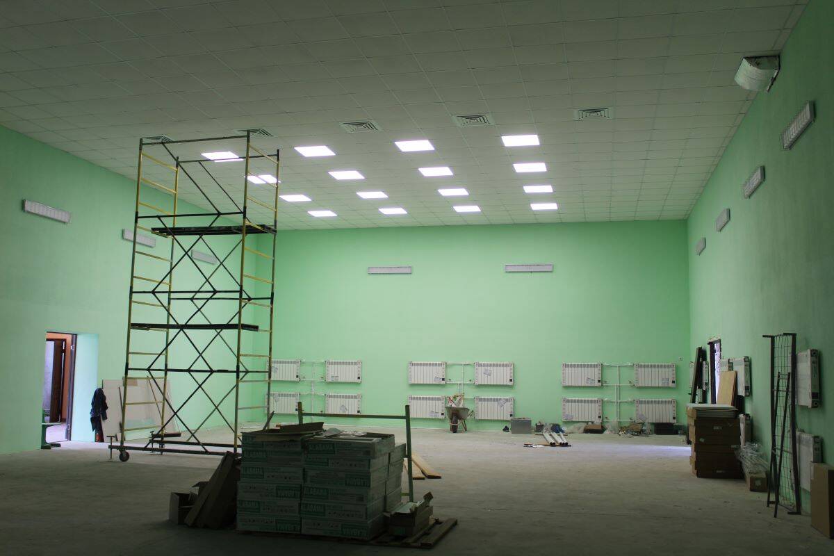 Ремонт Дома спорта завершается в Комаричском районе