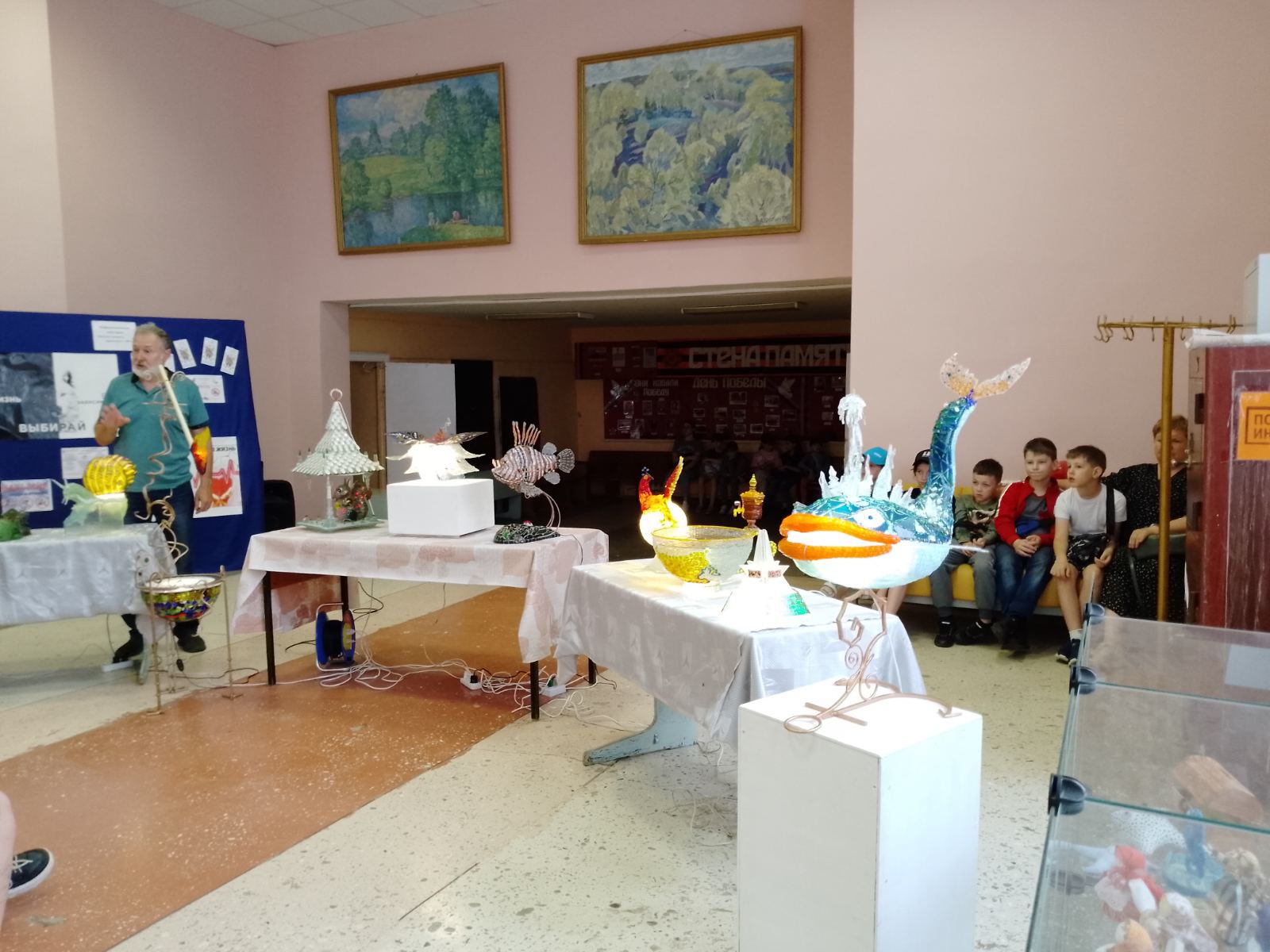 В летнем лагере «Солнышко» МБОУ «Сещинская СОШ им. К.Я.Поварова» прошли мероприятия, посвященные Дню России