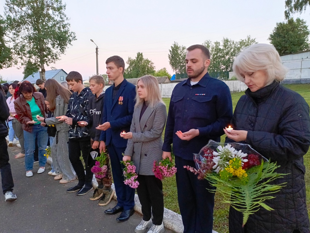 В Дубровке состоялась акция «Свеча Памяти»