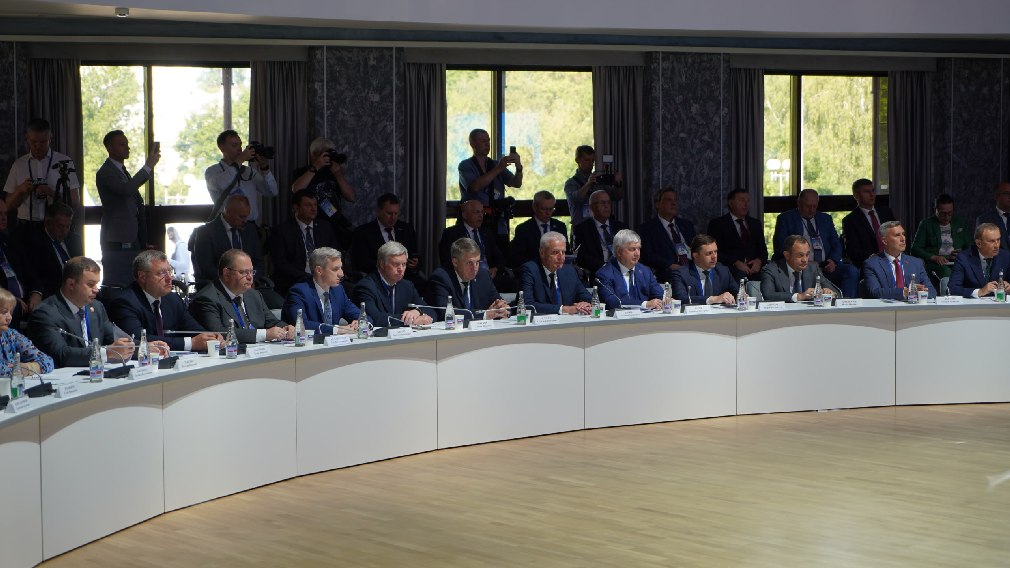 Губернатор Богомаз рассказал про XI Форум регионов России и Беларуси