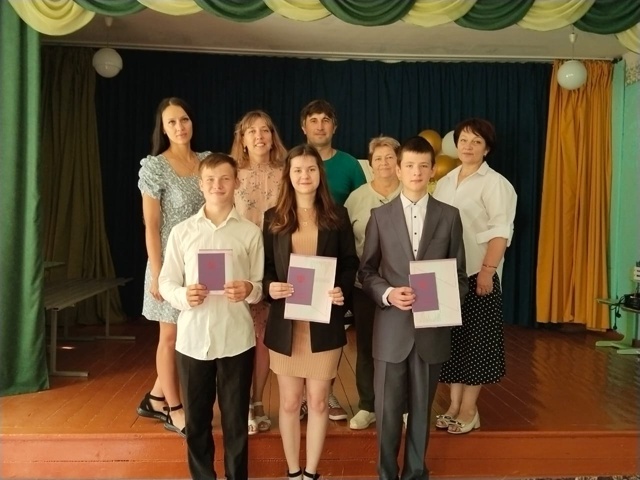 В Давыдчинской ООШ состоялась церемония вручения аттестатов