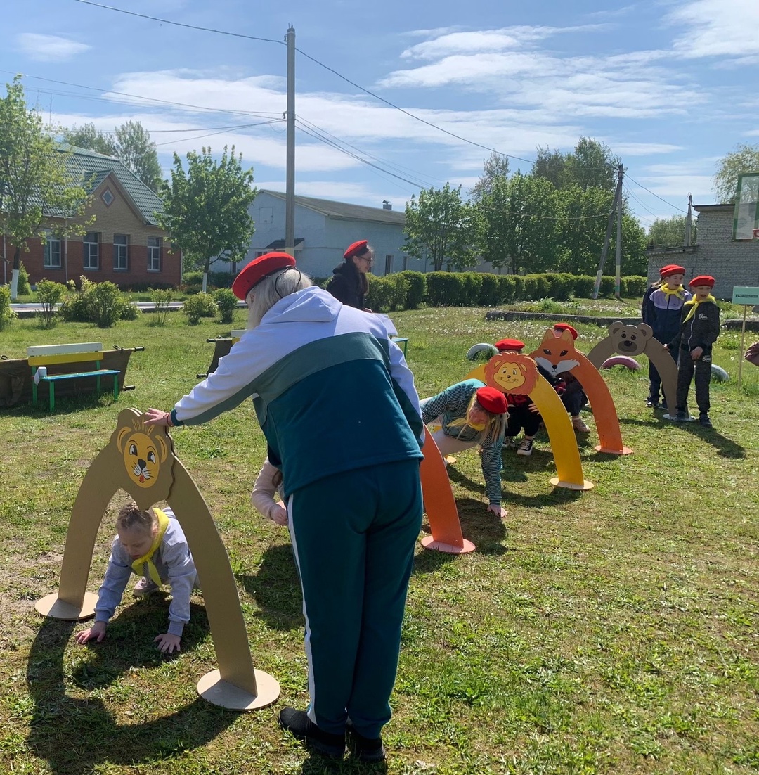 Активисты первичного отделения МБОУ Дубровской №2 СОШ провели военно-спортивную игру «Зарница»