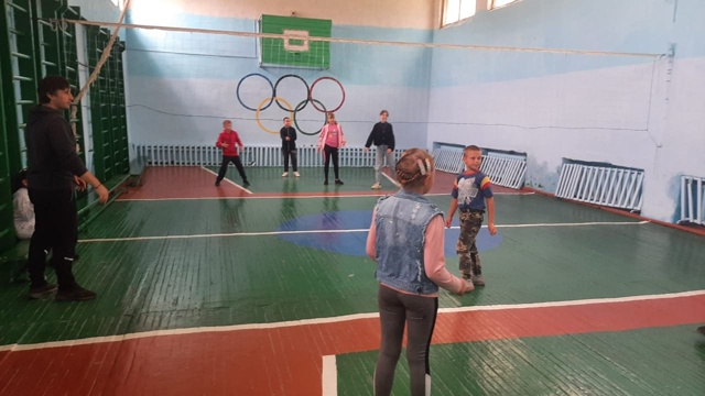 В летнем лагере «Радуга» Давыдчинской ООШ прошла спортивная игра «Друзья здоровья»