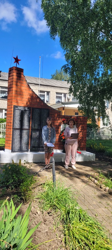 Воспитанники Давыдчинской ООШ приняли участие в акции «Свеча памяти»