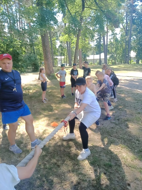 Воспитанники ГБУ КЦСОН Дубровского района приняли участие в мероприятии «Встречные эстафеты»