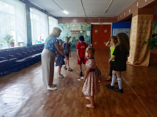 В СП «Рековичский СДК» состоялось мероприятие «Цветок ромашка — душа нараспашку»