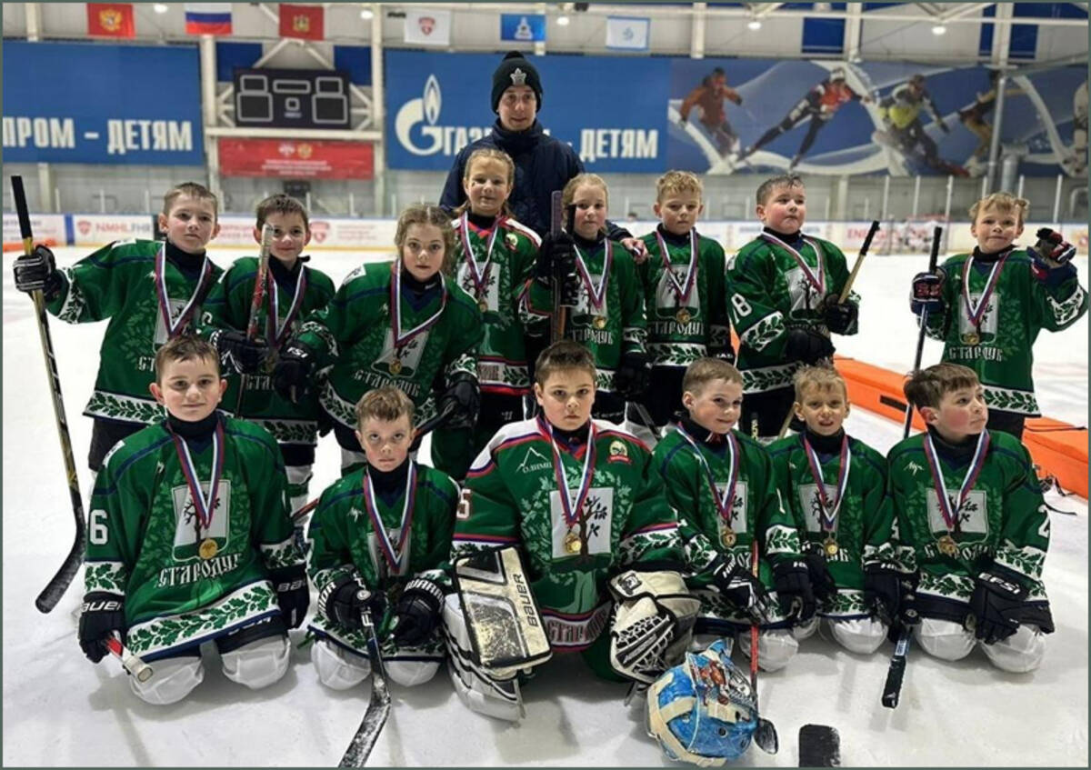 В Стародубе 3 тренера спортшколы получили благоустроенные квартиры