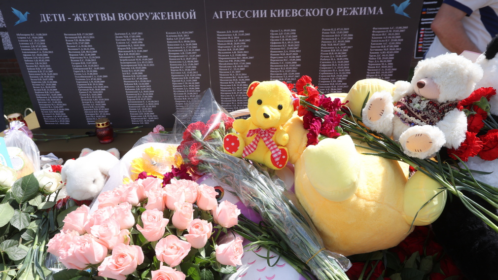 Жители Брянской области поддержали акцию-реквием памяти погибших детей Донбасса, Новороссии и приграничных регионов