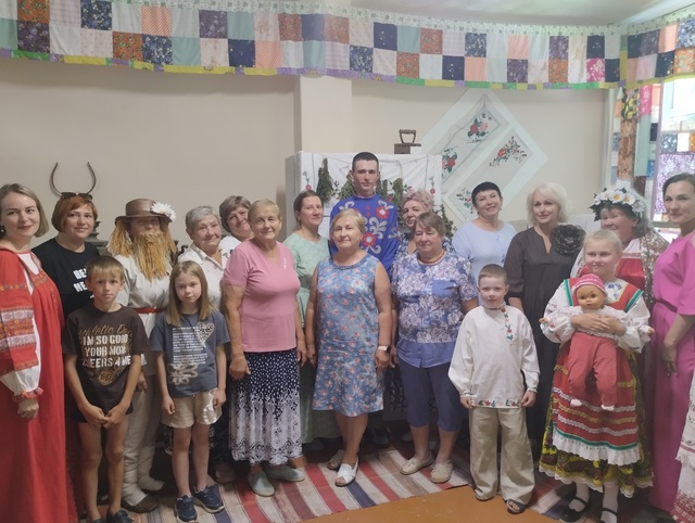 В Рековичской поселенческой библиотеке состоялось мероприятие «Великое чудо — семья»