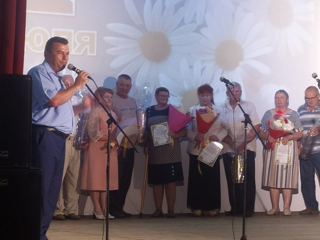 В Дубровском районе состоялся концерт, посвященный Дню семьи,  любви и верности