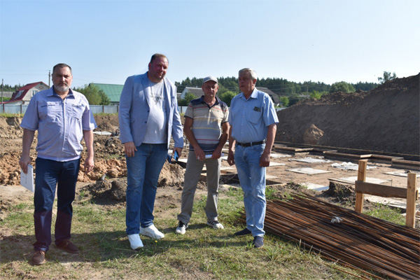 С рабочей поездкой в Клетне побывал врио замгубернатора Брянской области Денис   Амеличев