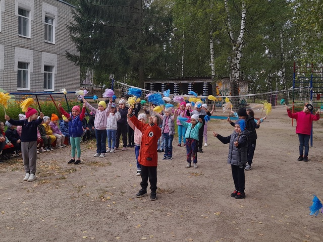 В Дубровском детском саду №2 прошли соревнования «Весёлые старты»