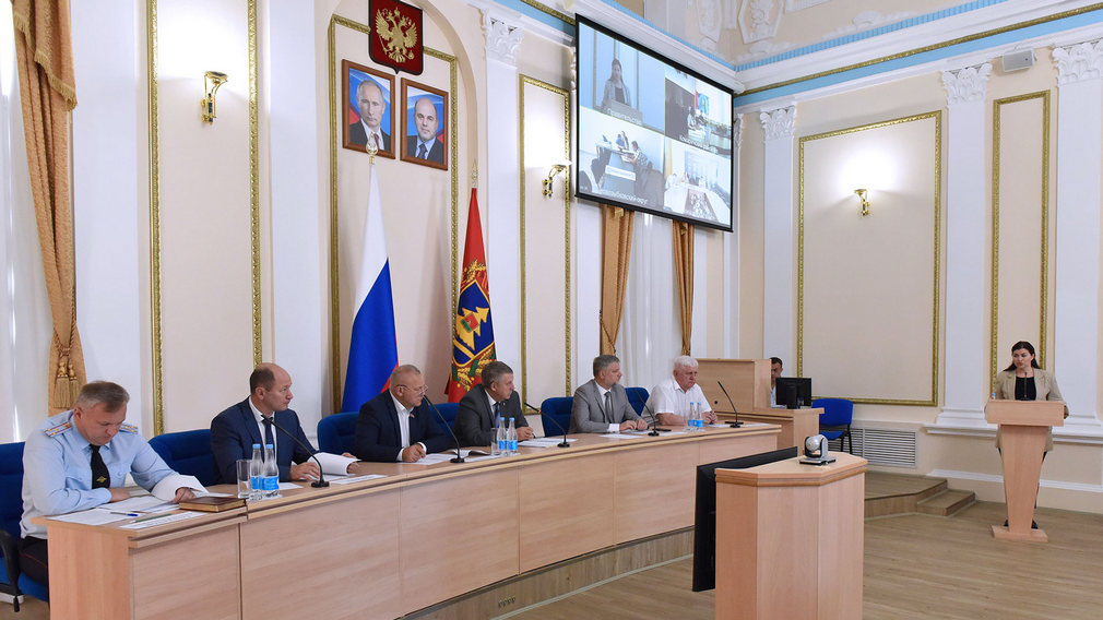 Губернатор Богомаз провел заседание координационного совещания по обеспечению правопорядка
