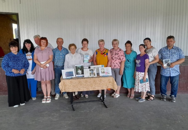 В Центральном парке посёлка Дубровка состоялись литературные чтения