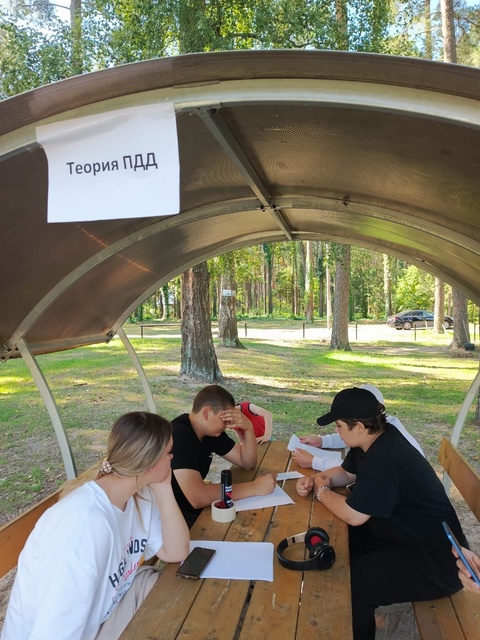 Воспитанники ГБУ КЦСОН Дубровского района приняли участие в мероприятии «Безопасное колесо»