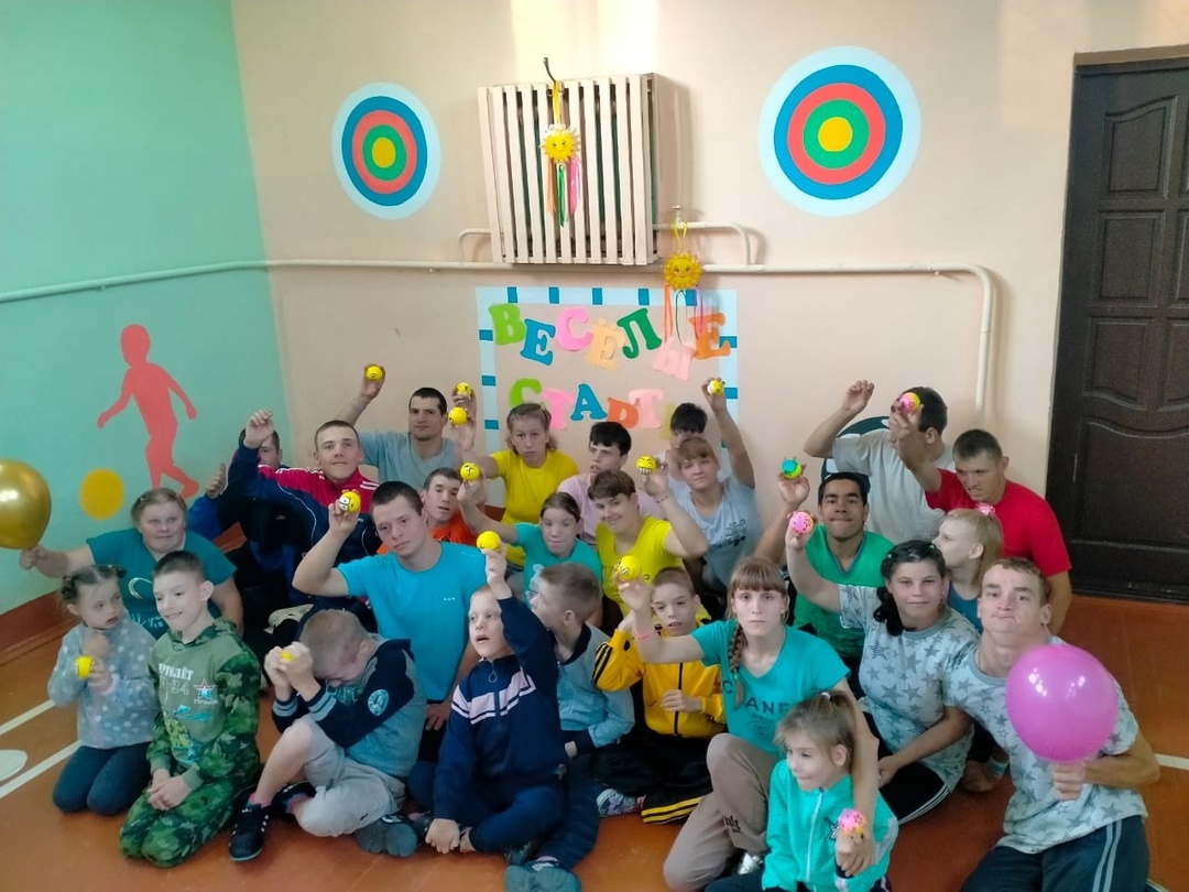 В Дубровском детском доме-интернате прошли «Весёлые старты»