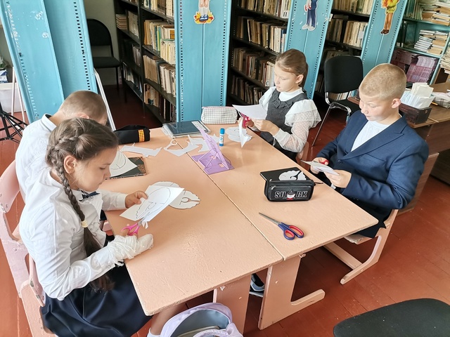 Учащиеся Рябчинской СОШ приняли участие в акции «Ангелы Беслана»