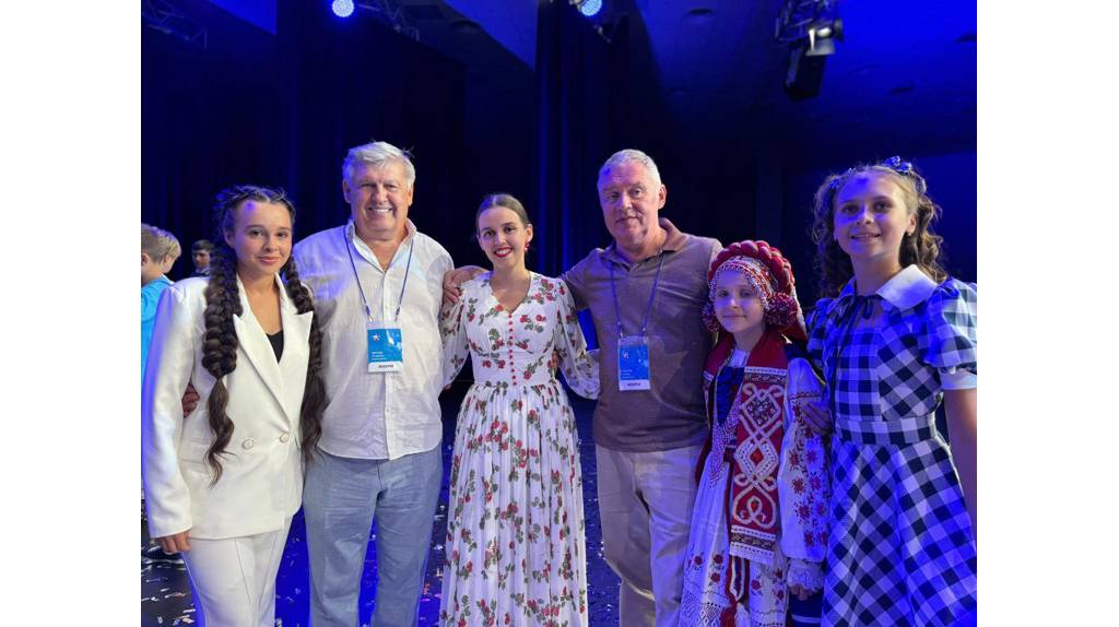 На московской сцене выступят брянские «хрустальные звездочки»