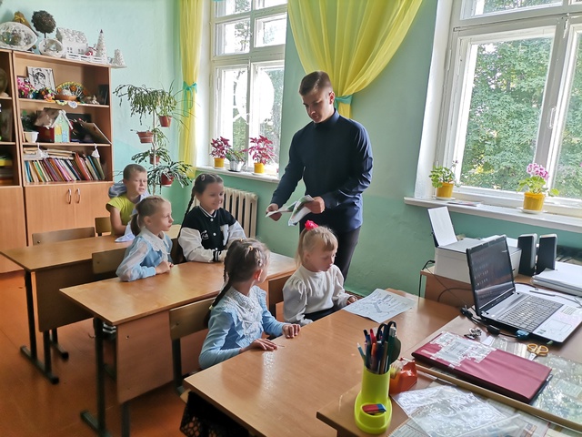 В Рябчинской СОШ состоялась акция «Безопасный маршрут в школу»