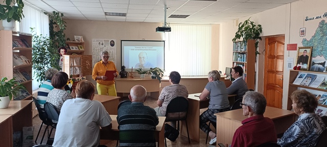 В Дубровской библиотеке прошёл мероприятие к 85-летию Владимира Меньшова «Камера. Мотор. Страна»