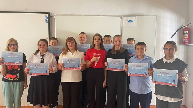 Учащиеся Дубровского района приняли участие в проекте «Волонтёрские рекорды Первых»