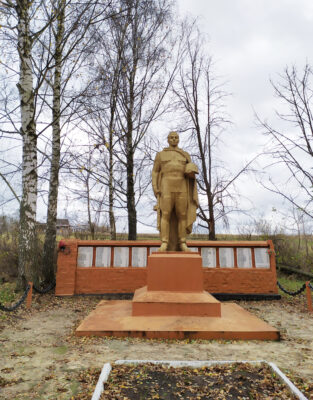 В Рябчевске Трубчевского района идет благоустройство мемориала