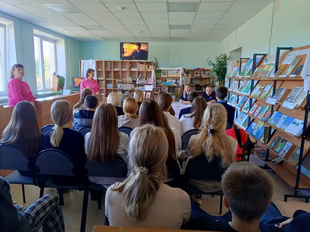 Для учащихся МБОУ «Сещинская СОШ им. К.Я.Поварова» состоялось мероприятие на тему «Наркотики и их влияние на молодой организм»