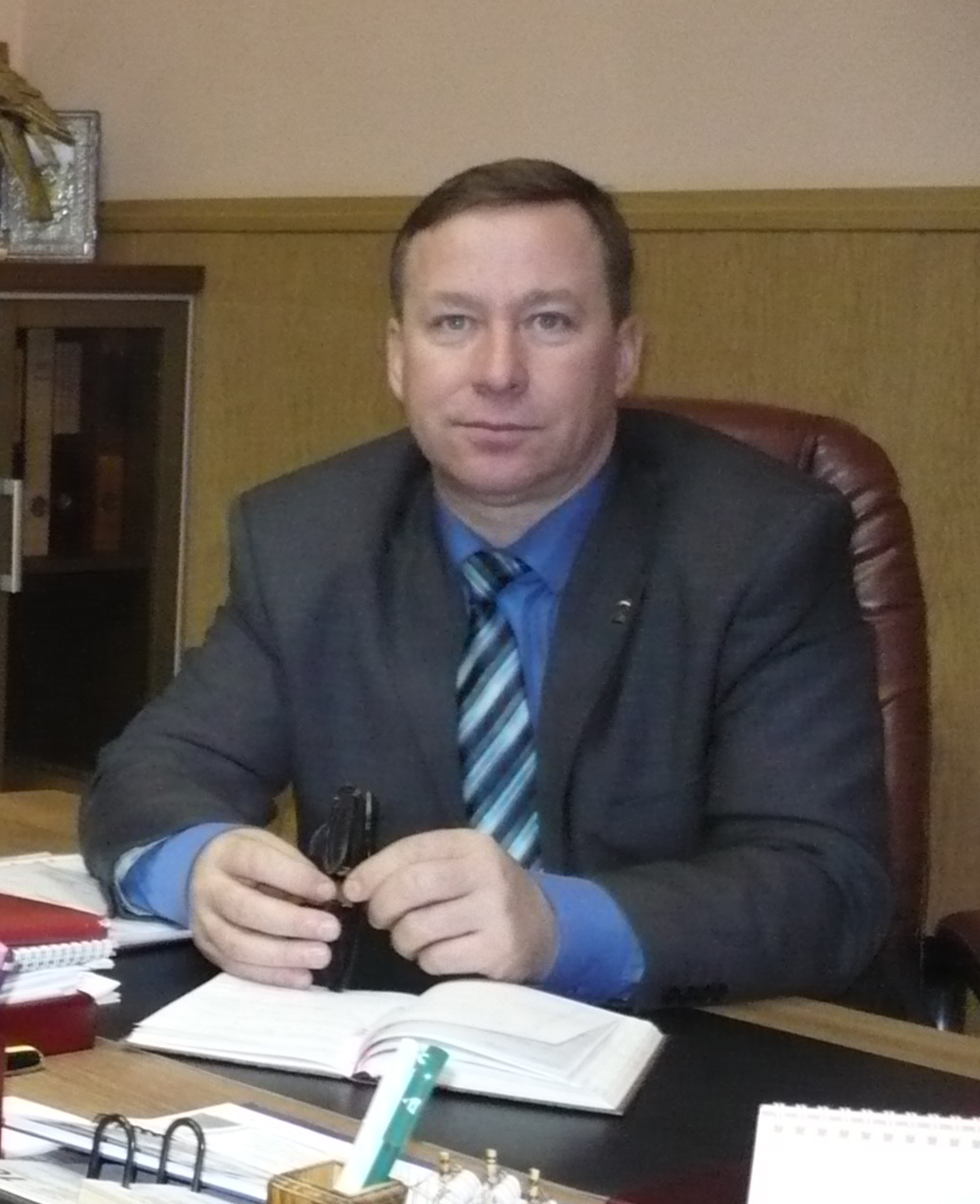 Глава администрации Дубровского района призвал дубровчан прийти на избирательные участки