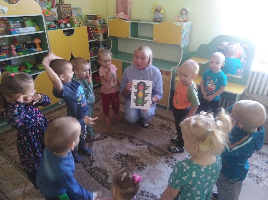 Для воспитанников Дубровской № 1 СОШ прошло мероприятие по правилам дорожного движения