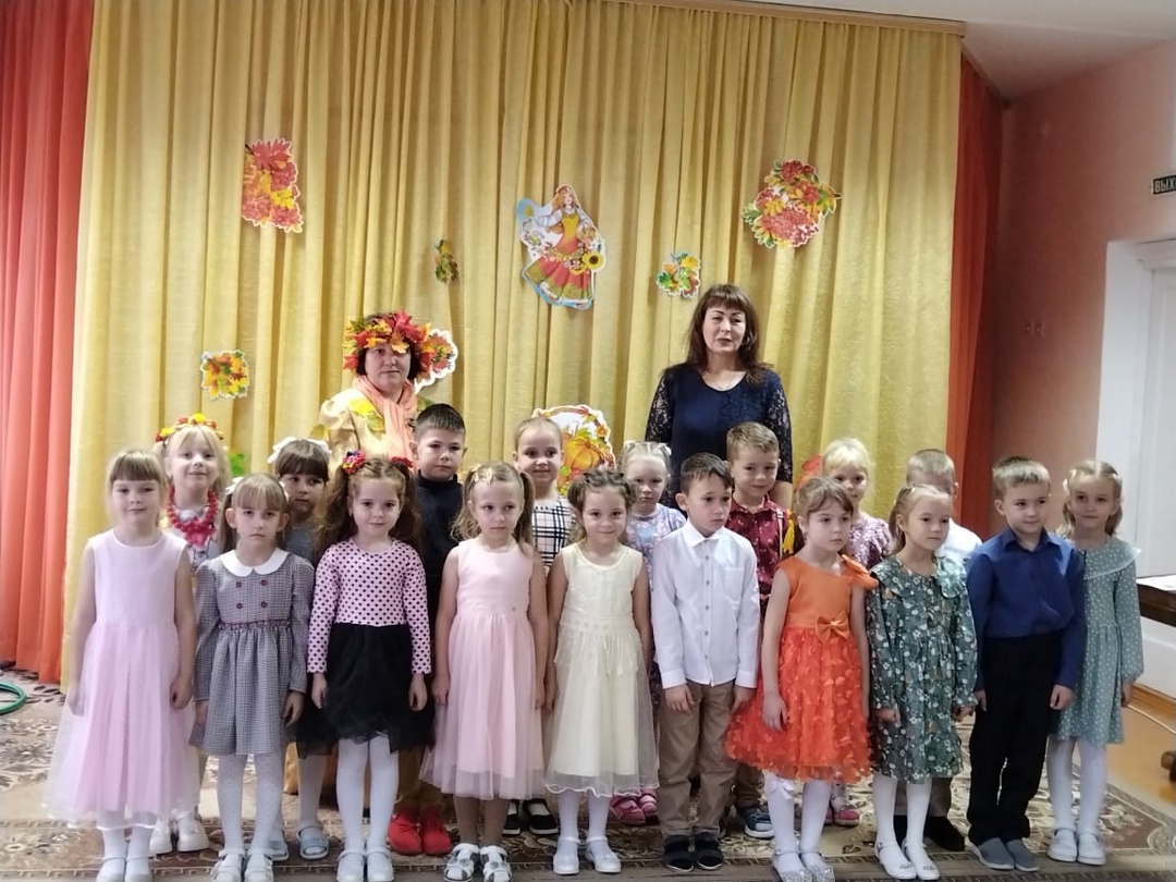 Для воспитанников Дубровского детского сада №2 «Ромашка» прошел праздник Осени