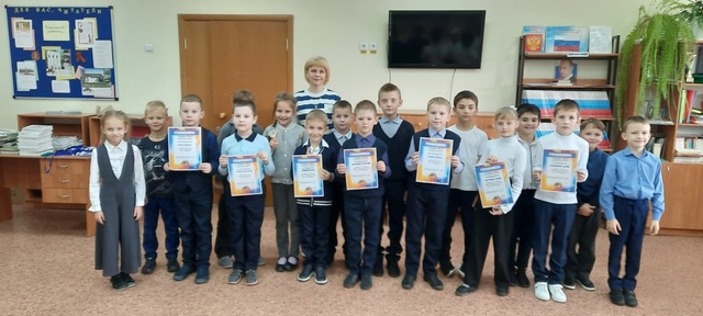 В МБОУ «Сещинской СОШ им. К.Я.Поварова»состоялся классный этап регионального конкурса чтецов «Моя Родина»