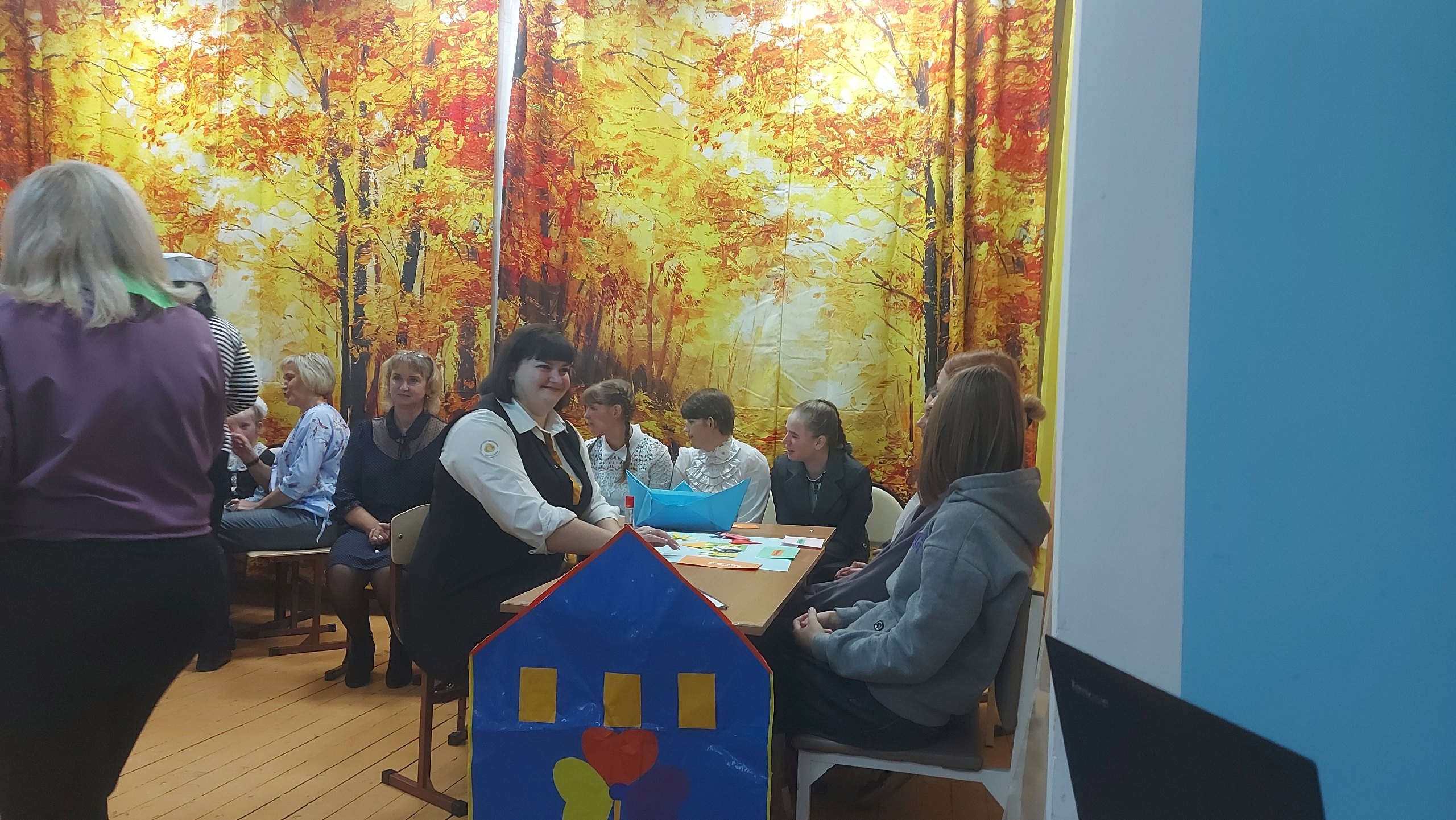 На базе Дубровского детского дома-интерната состоялся районный семинар «Мы-друзья! Мы-семья!»