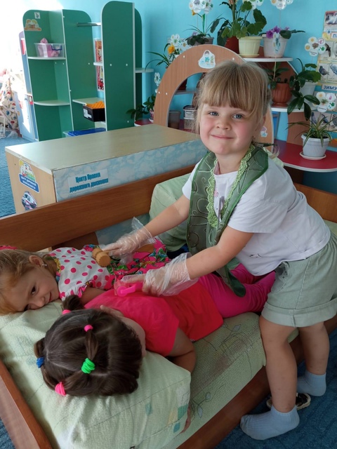 Для воспитанников Дубровского детского сада №4 «Золотой ключик» прошёл День красоты и здоровья