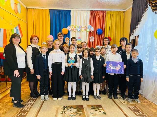 Учащиеся МБОУ Дубровской №1 СОШ  приняли участие в акции «Орлята- дошколятам»