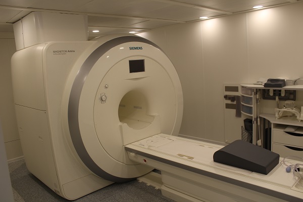 В Жуковскую межрайонную больницу по национальному проекту закуплен новый аппарат МРТ