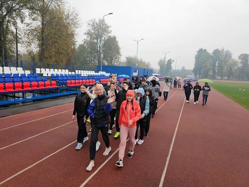 Жители Дубровского района приняли участие во Всероссийской акции «10000 шагов к жизни»