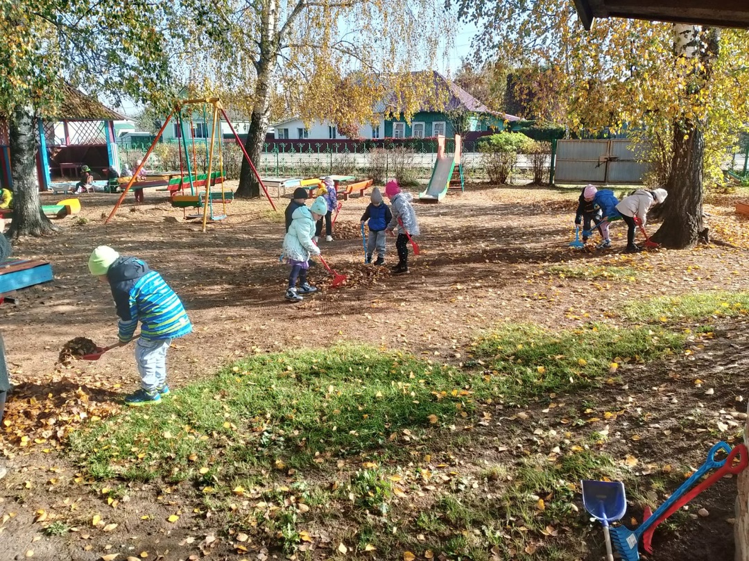 Воспитанники Дубровская №1 СОШ приняли участие в акции «Чистый четверг»