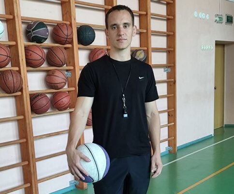 Молодые кадры работают в школах Клетнянского района