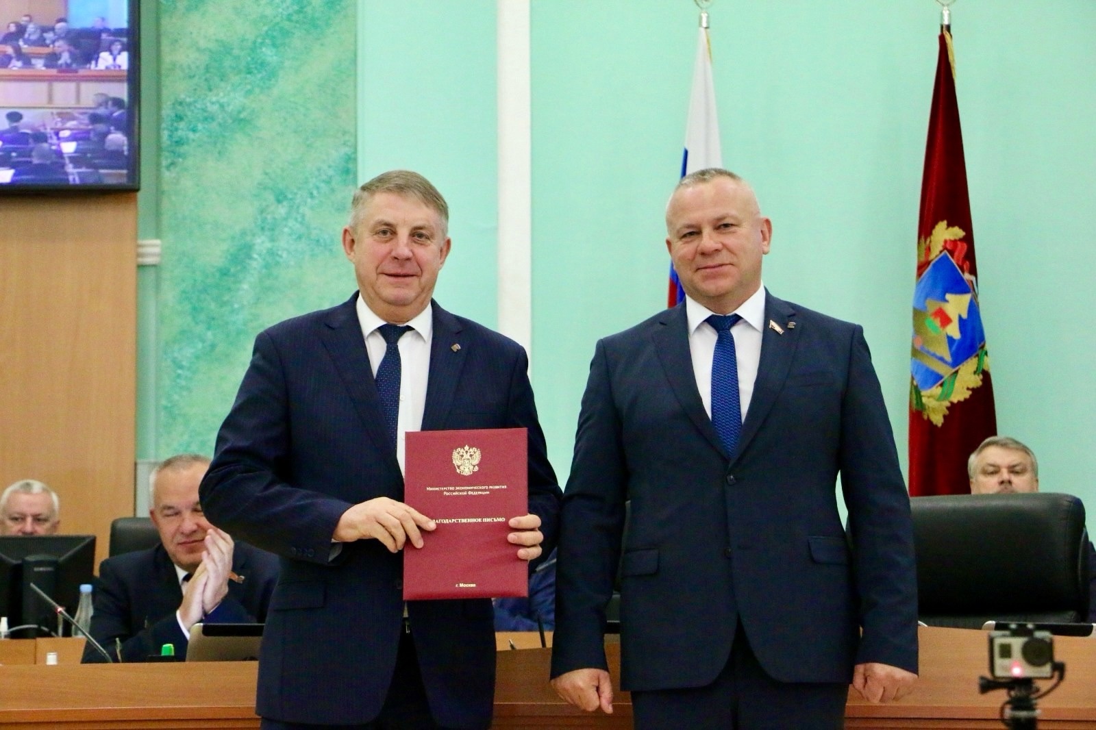 Министр Максим Решетников отметил правительство Брянской области