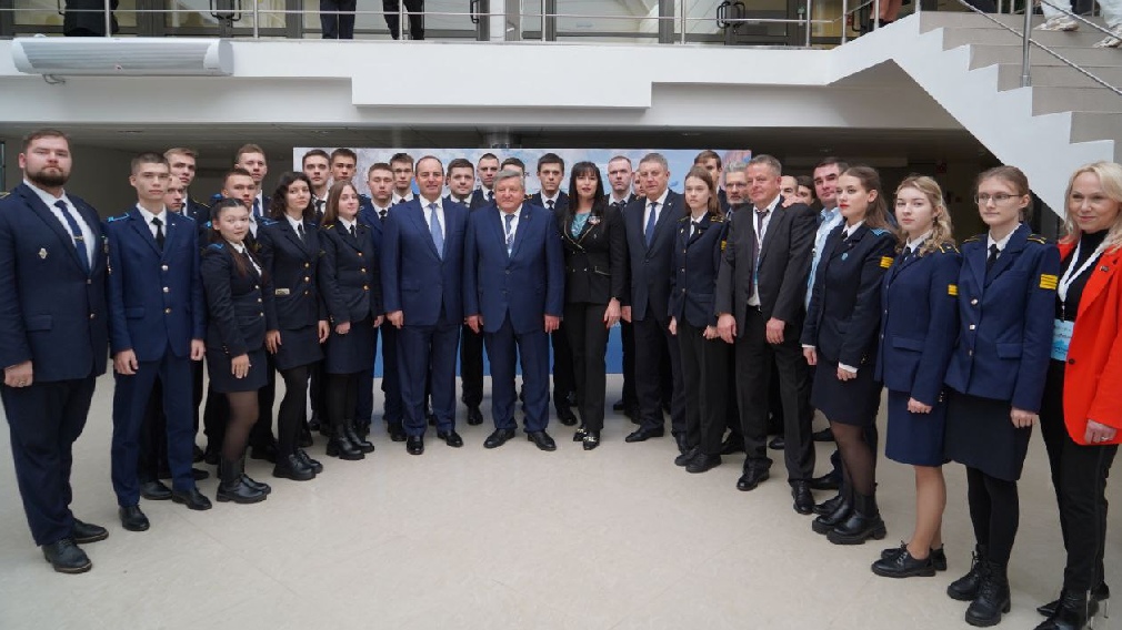 Губернатор Богомаз стал участником научно-просветительского лектория «История. РФ»