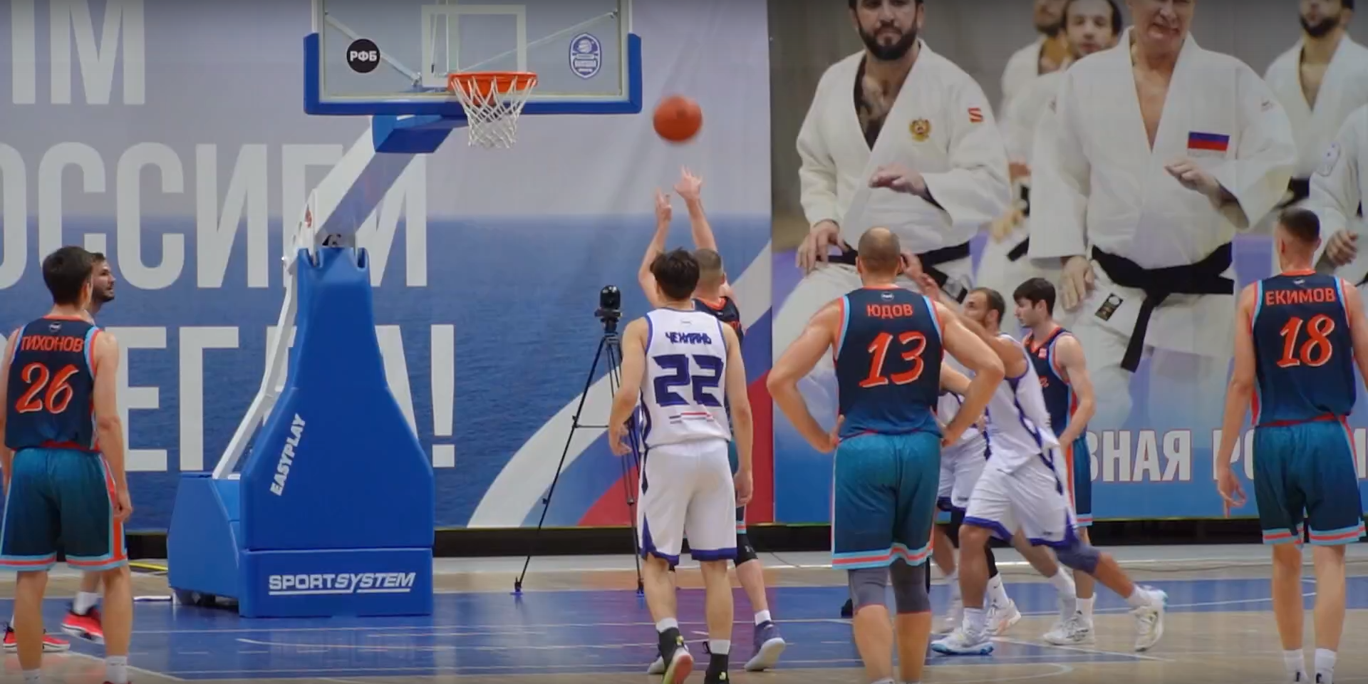 Атмосферу победы на матче брянской «Десны» создали более 3 тысяч болельщиков