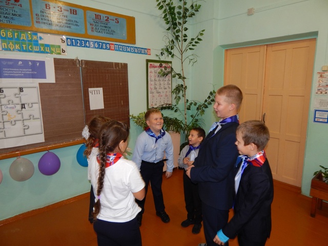 Обучающиеся Рябчинской СОШ принимают участие в работе трека “Орленок-Лидер” всероссийского движения “Орлята России”