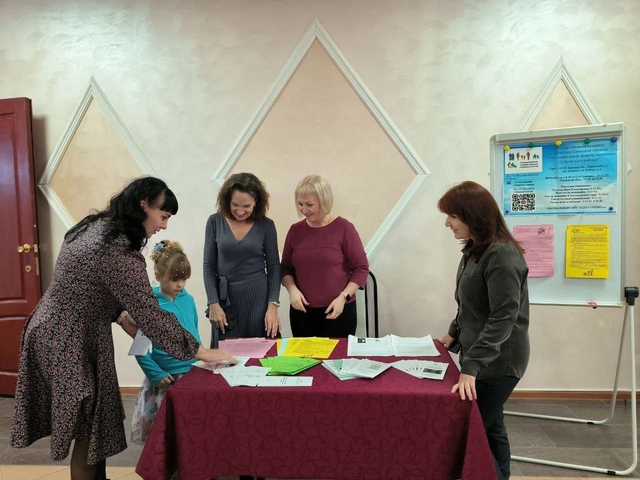 В Дубровском ДК прошла концертная программа «Маленькие секреты большого счастья»