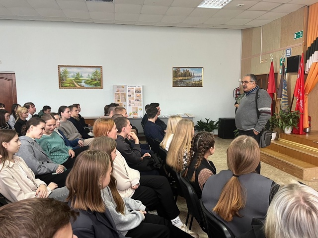 В МБОУ Дубровской №1 СОШ прошло занятие о вреде наркомании