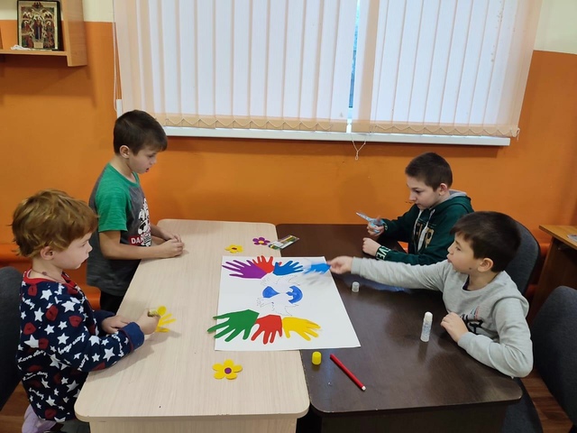 Для воспитанников ГБУ КЦСОН Дубровского района прошли мероприятия ко Дню народного единства