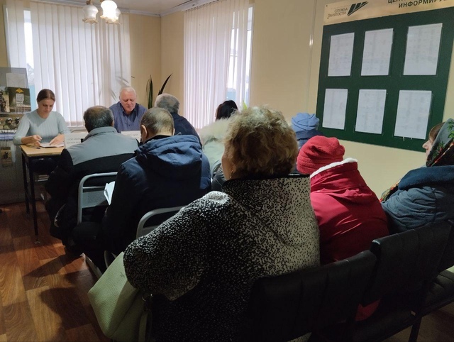 В ГКУ «ЦЗН Дубровского района» прошла ярмарка вакансий рабочих мест