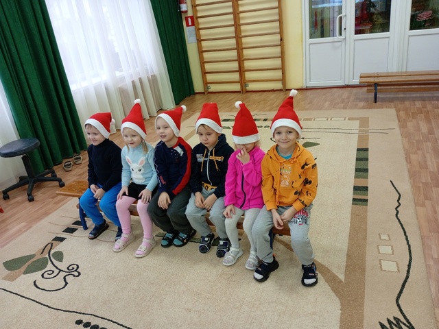 В Дубровском детском саду №4 прошло игровое мероприятие «Зимние эстафеты»