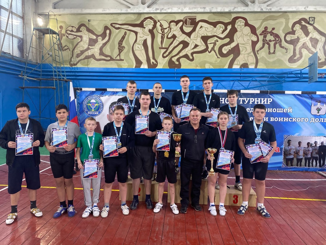 Спортсмены Дубровкого района приняли участие турнире по гиревому спорту