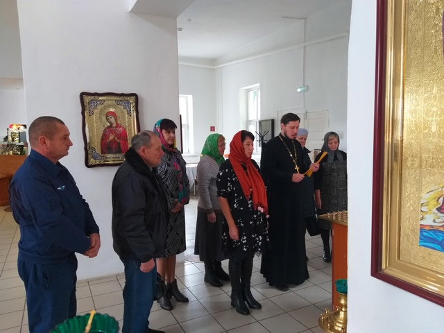 В Дубровском православном храме была организована встреча с настоятелем Павлом и членами семей погибших военнослужащих СВО